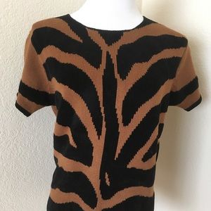 Jones NY Sport Knit top sweater top brown black zebra Sz M cotton knit